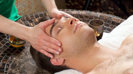 自宅で簡単ヘッドスパ！メンズの薄毛防止に最適！