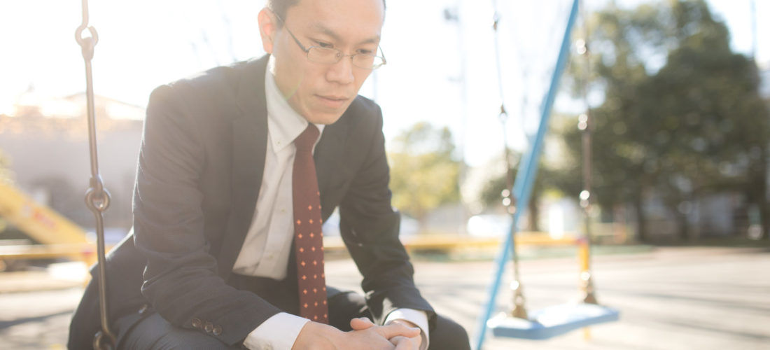 白髪が増えてきたら髪を染めた方が良い?