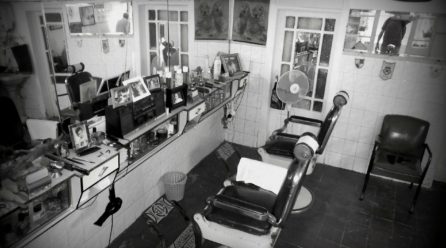 自宅での散髪は危険？美容院の方が良い理由とは