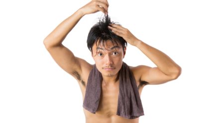 髪の毛が抜ける原因と対処法