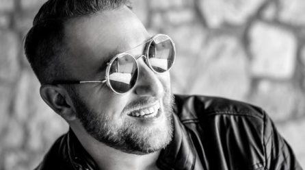 ショートのメンズこそスタイリングにこだわろう！