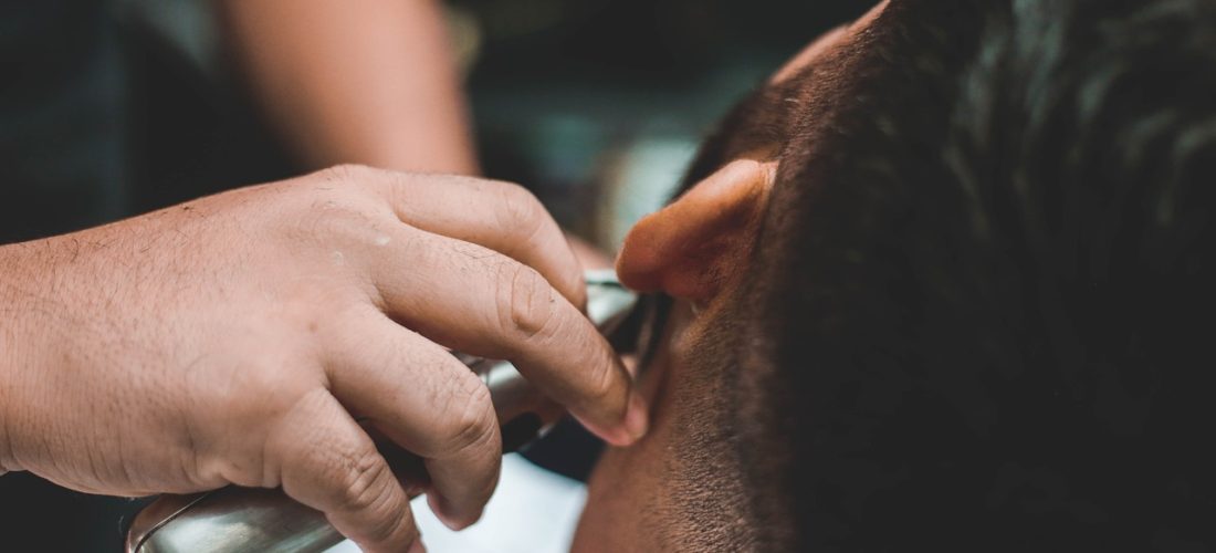 ミディアムは人気の髪型だけど薄毛を考えると…？