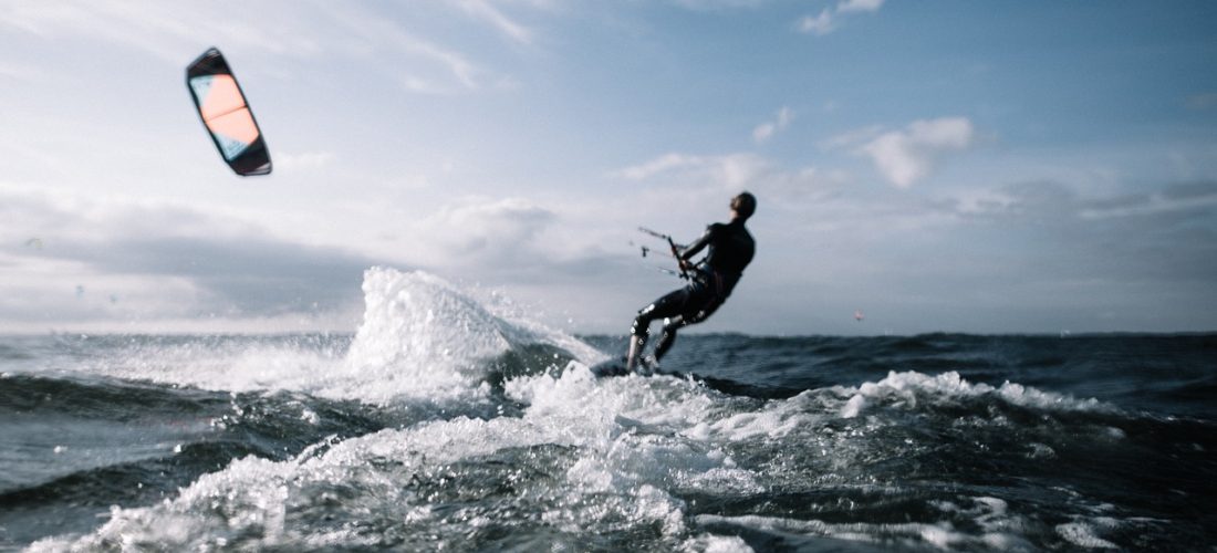 夏にダメージを負った髪の毛には何をすればよい？