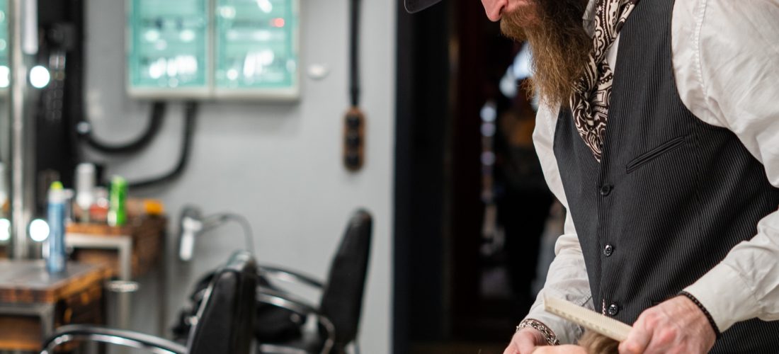 美容師が行うシャンプーのやり方｜基礎手順～応用のコツまで解説！