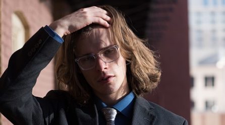 ロン毛が似合う条件とは？髪を結ぶメンズヘアスタイル5選