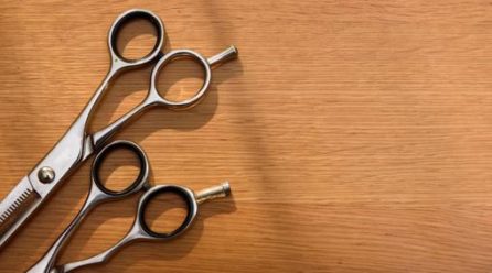 メンズのセルフカットはメリットが多い！自分で髪を切る方法とは