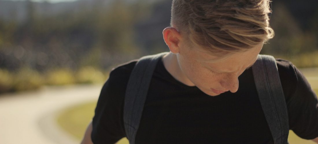 ジェットモヒカンはどんな髪型？フェードの長さ＆セット方法も解説！