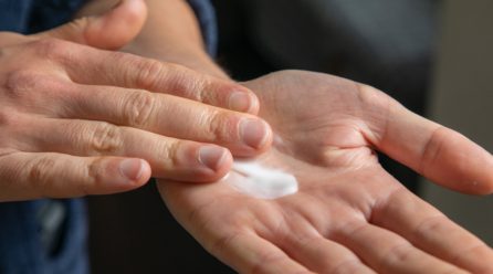 薄毛になったらヘアケアよりも違うアプローチをすべき