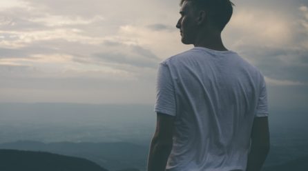 メンズも髪のエイジングケアをしよう！悩み別のケア方法