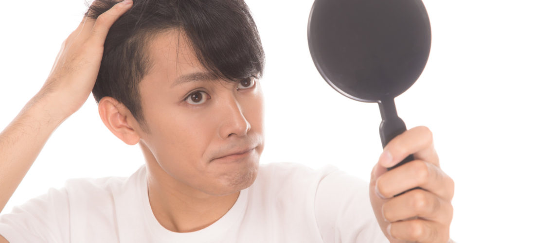 若者はいつから育毛剤を利用すればよいのか