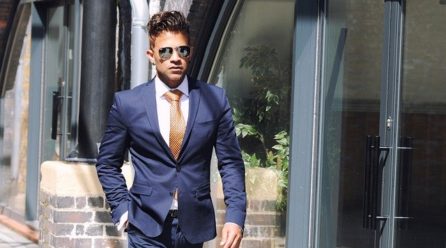 スーツに似合う髪型とは｜流行ヘアを取り入れモテ男へ「即」変身！