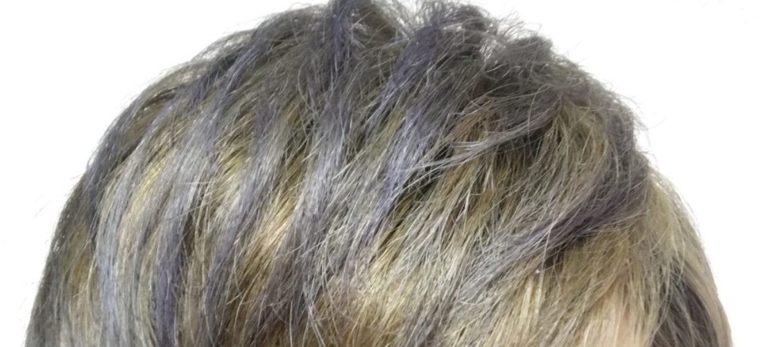 白髪対策としてハイトーンが大流行！人気の秘密や注意点は？