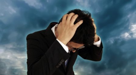 朝の髪がベタベタ！男はベタつきやすい？原因と対処法