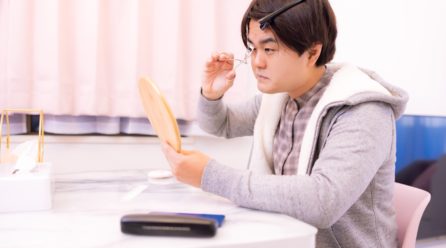 ハイトーンカラーにしたら眉毛の色にも気を配るのは常識