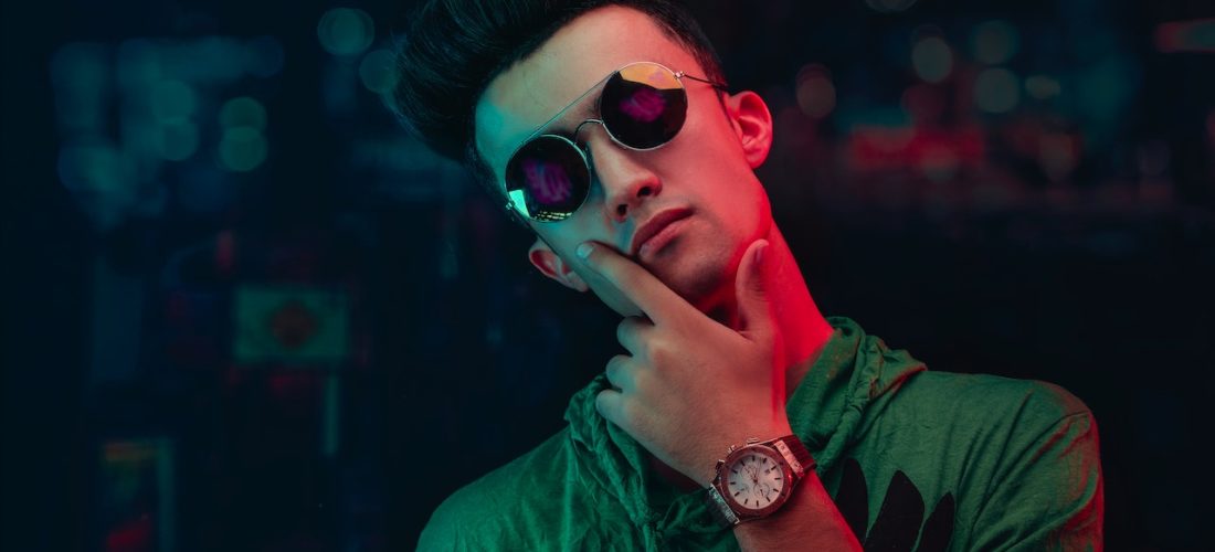 リバースパーマとは？万能なスタイリングとオススメスタイルを紹介