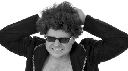 髪の指通りが悪い原因は？指通りを良くするメンズのヘアケア