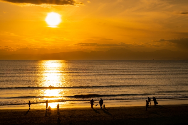 夏のダメージを回復させるためのお風呂上りの髪のケアの方法