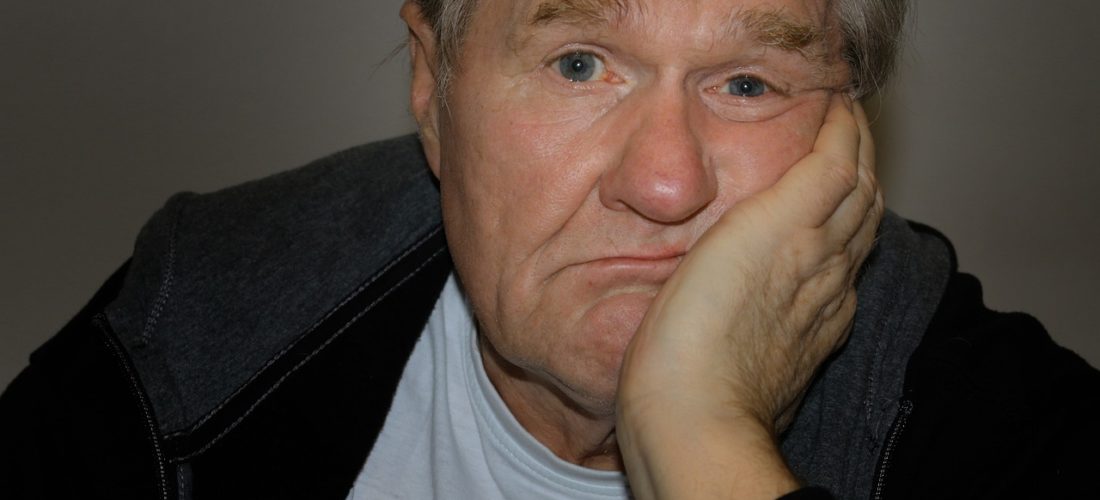 パサパサの白髪にはトリートメント以外のヘアケアも大切！