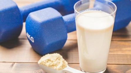 男性の髪の悩みにはソイプロテインが有効？理由と正しい飲み方