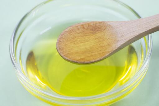 ホホバオイルで薄毛・抜け毛対策！保湿や乾燥効果とは