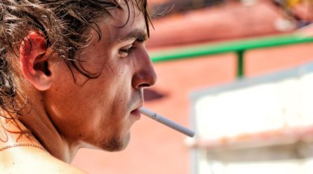 アッシュ系の髪色は年齢・男女を問わずに似合うおすすめカラー！