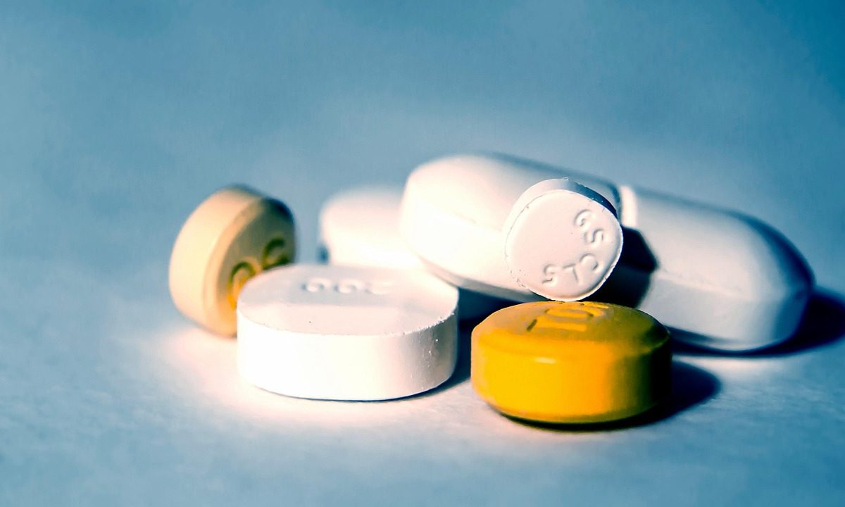 抜け毛の相談は皮膚科でも期待できる？それとも他のクリニック？