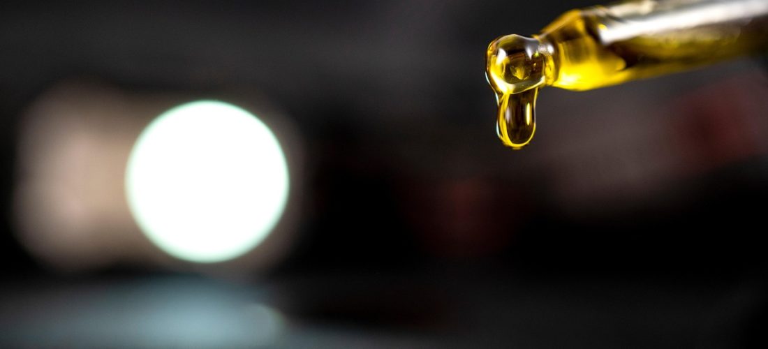 ヘアオイルはドライヤー前の使用がおすすめ！その理由は？